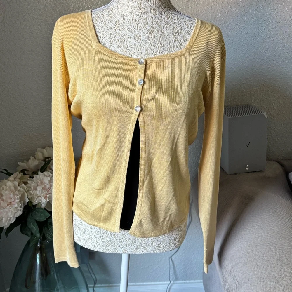 100% Silk Joseph A. Buttercup Yellow Silk Button-Front Cardigan - Picture 4 of 8